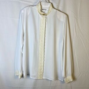 Vintage Yves St. Clair White Lace Accent Long Sleeved Shirt